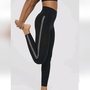 NWT OFFLINE By Aerie Goals Crochet Inset Legging - Size XL